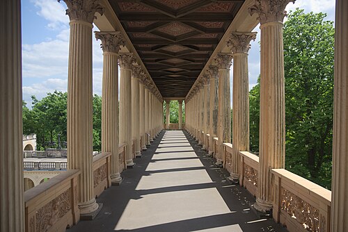 colonnade
