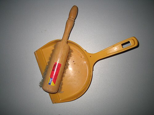 dustpan