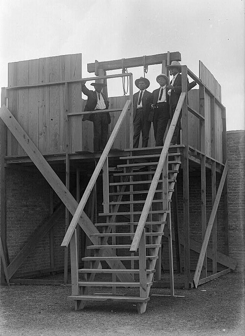 gallows