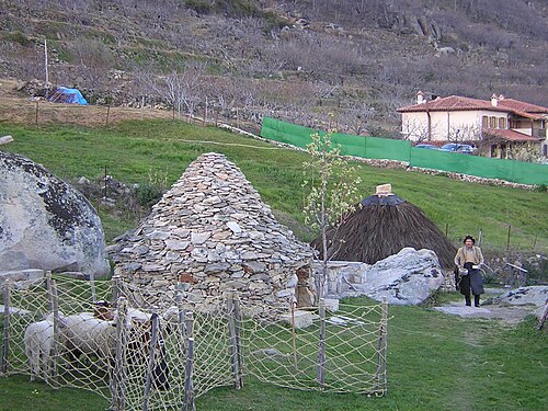 hut
