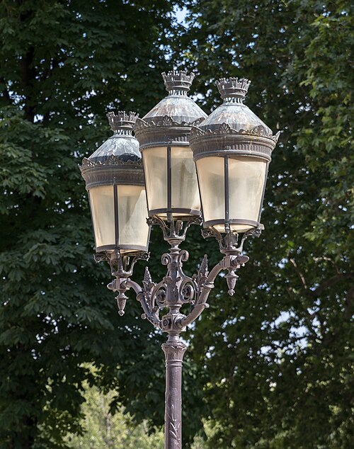 lamppost