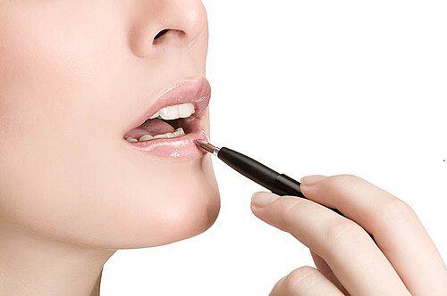 lip gloss