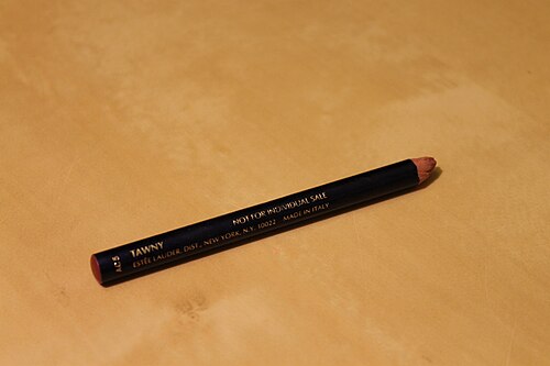 lip liner
