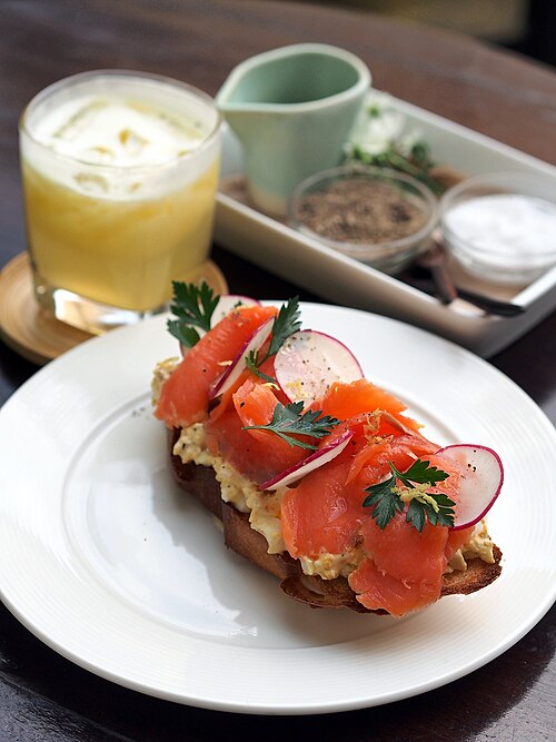smoked salmon